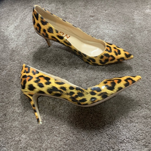 Size 8 Women's Chic Pointed Toe Mid Heel Pumps - Picture 6 of 12